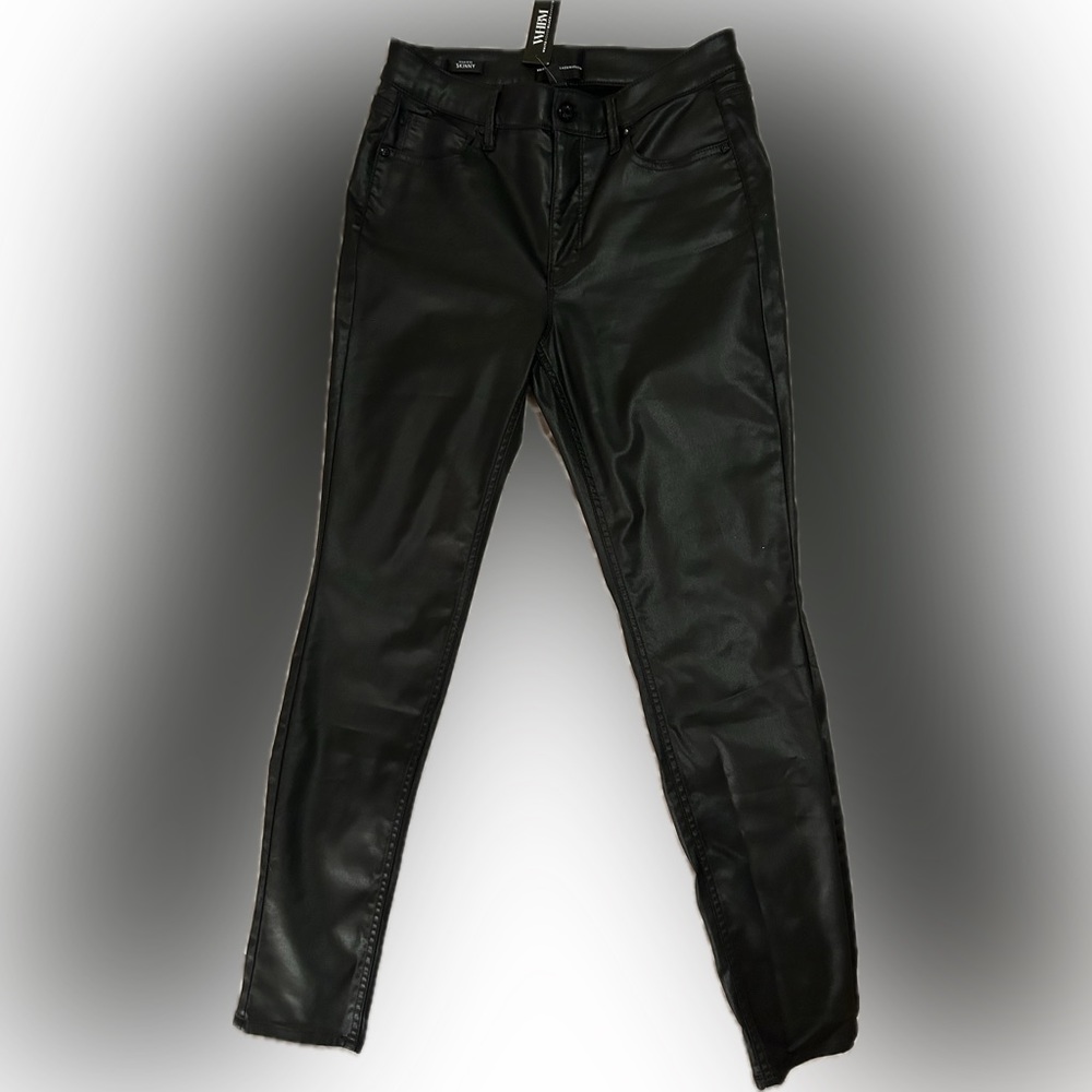 New with tags! WHBM High Rise Coated Skinny Jeans size 8R - looks like leather!